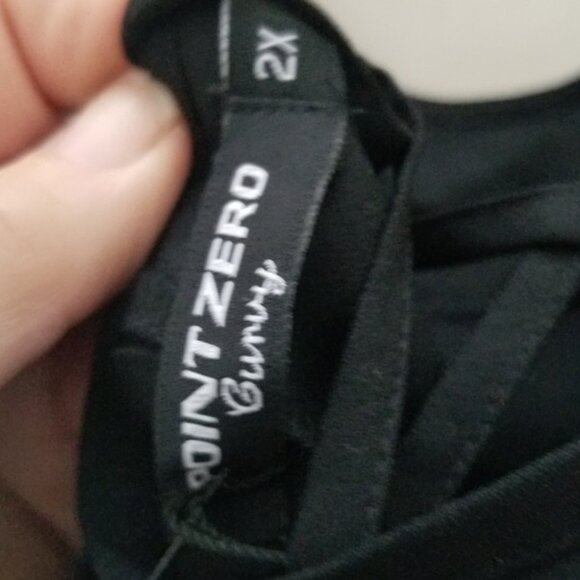 Point Zero tunic top with beaded neckline open bac - Picture 10 of 11